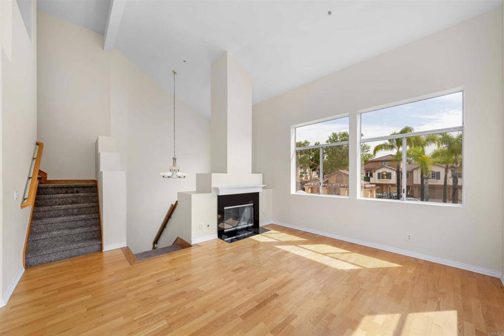El Cajon, CA 92019,11354 Via Rancho San Diego #J