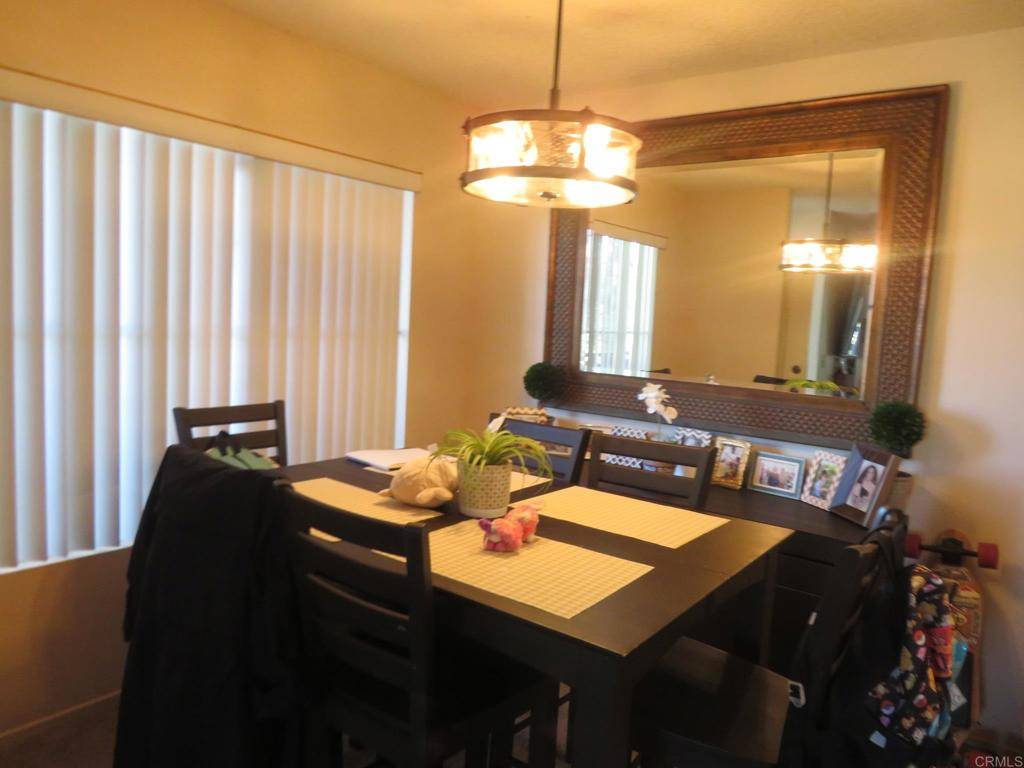 Chula Vista, CA 91913,2063 Lakeridge #204