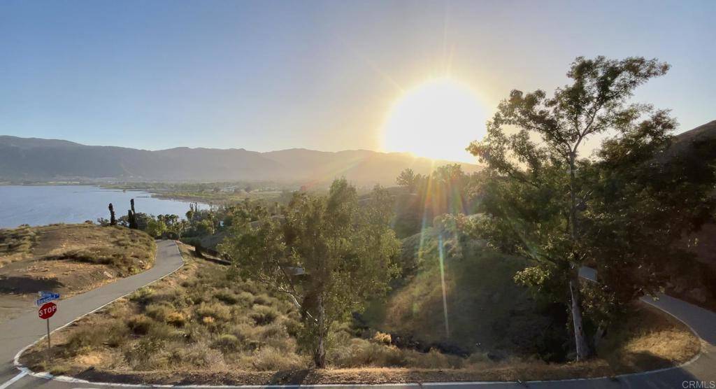 Lake Elsinore, CA 92530,0 Sky Line DR