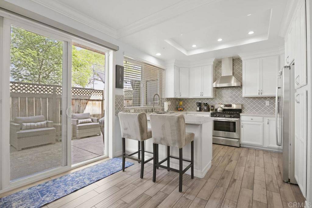 El Cajon, CA 92019,11372 Via Rancho San Diego #B