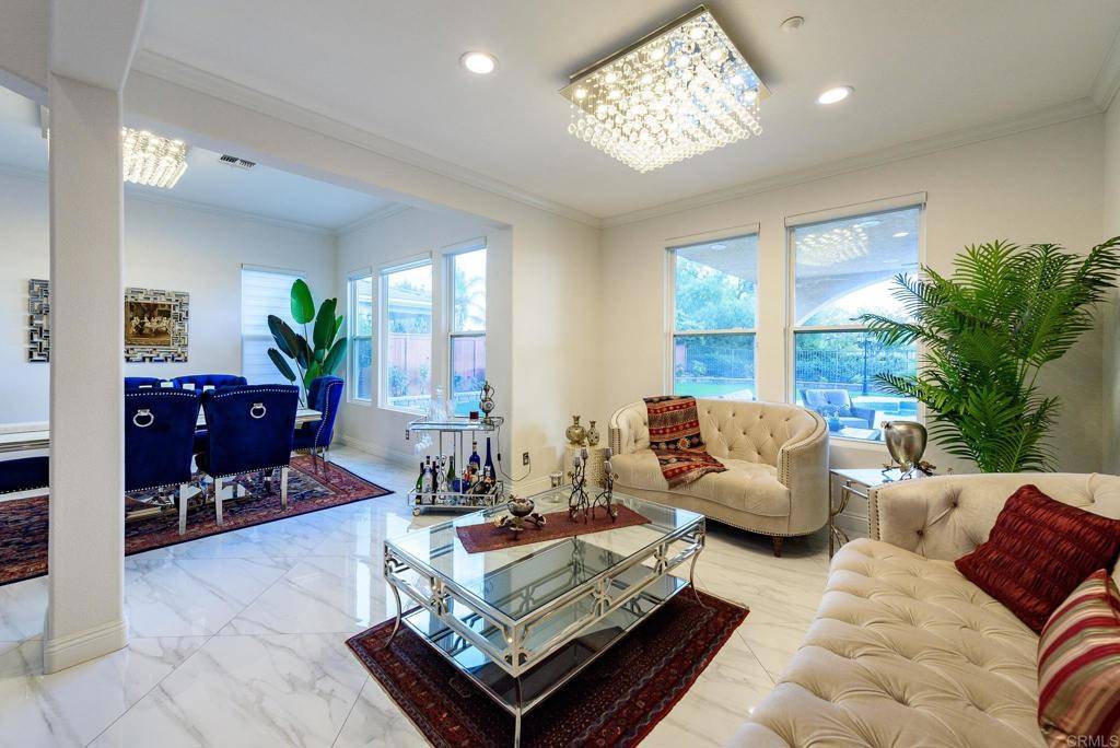 1709 Lawndale RD El Cajon, CA 92019
