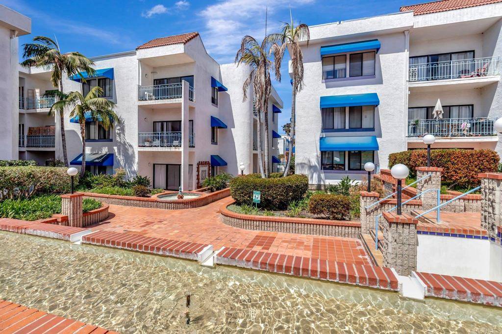 San Diego, CA 92122,8328 Regents RD #1D