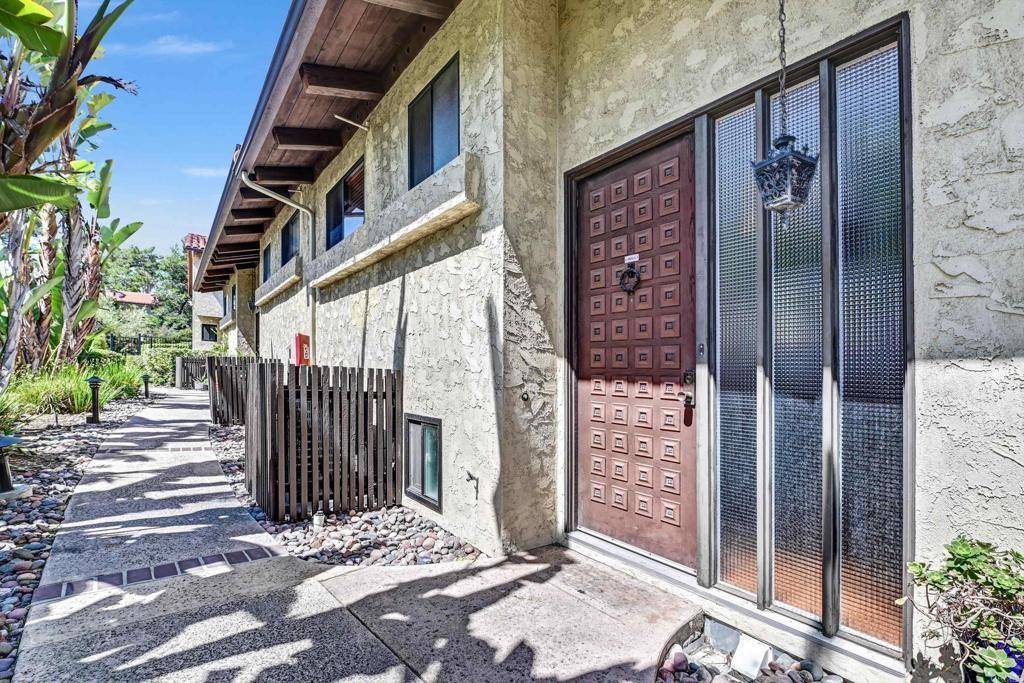 Carlsbad, CA 92009,1905 Alga RD #C