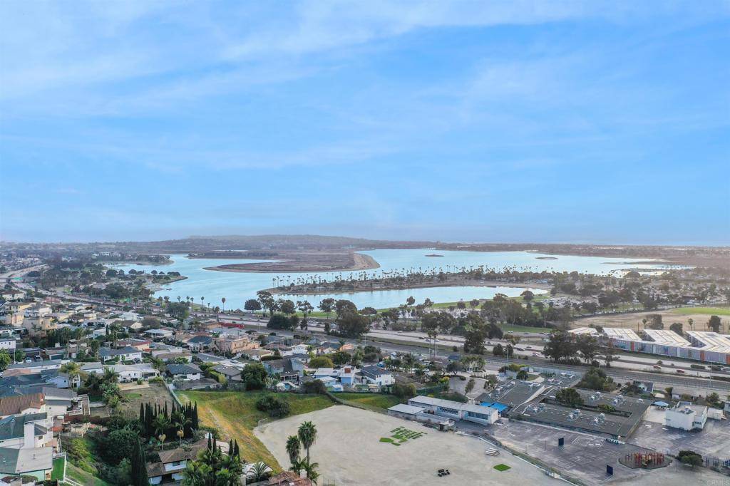 San Diego, CA 92117,425 042-25-00 Trenton