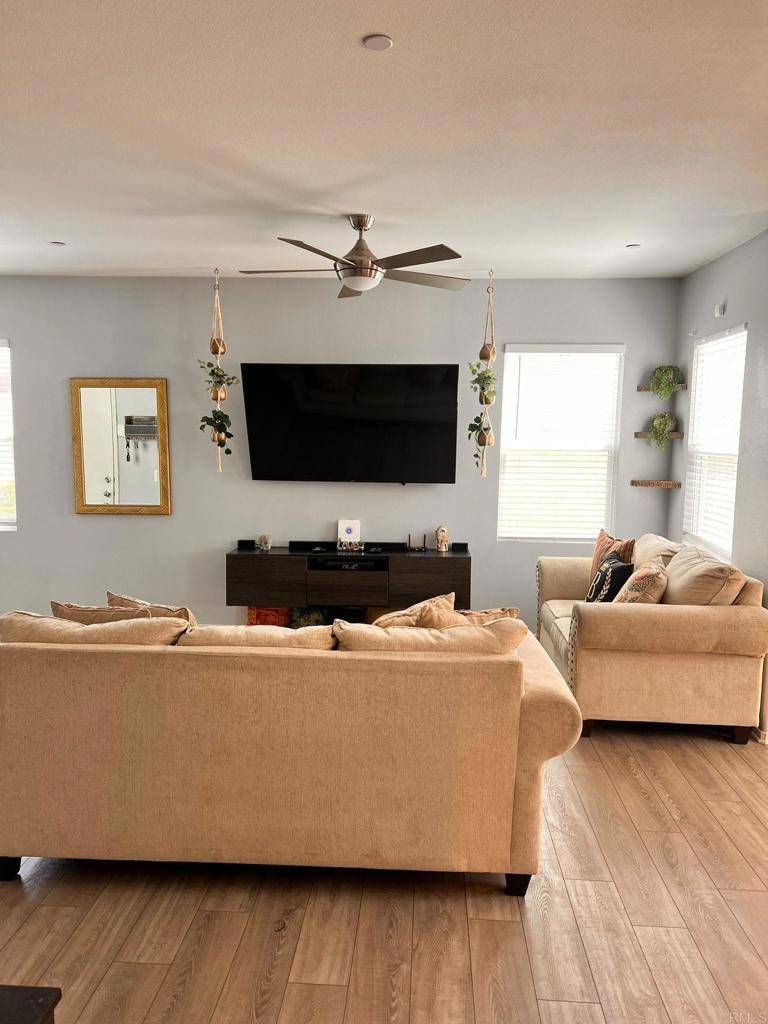 1912 Olivia ST El Cajon, CA 92021