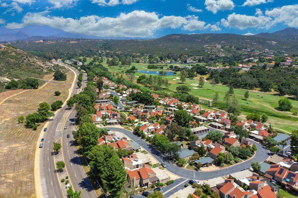Ramona, CA 92065,23822 Green Haven LN