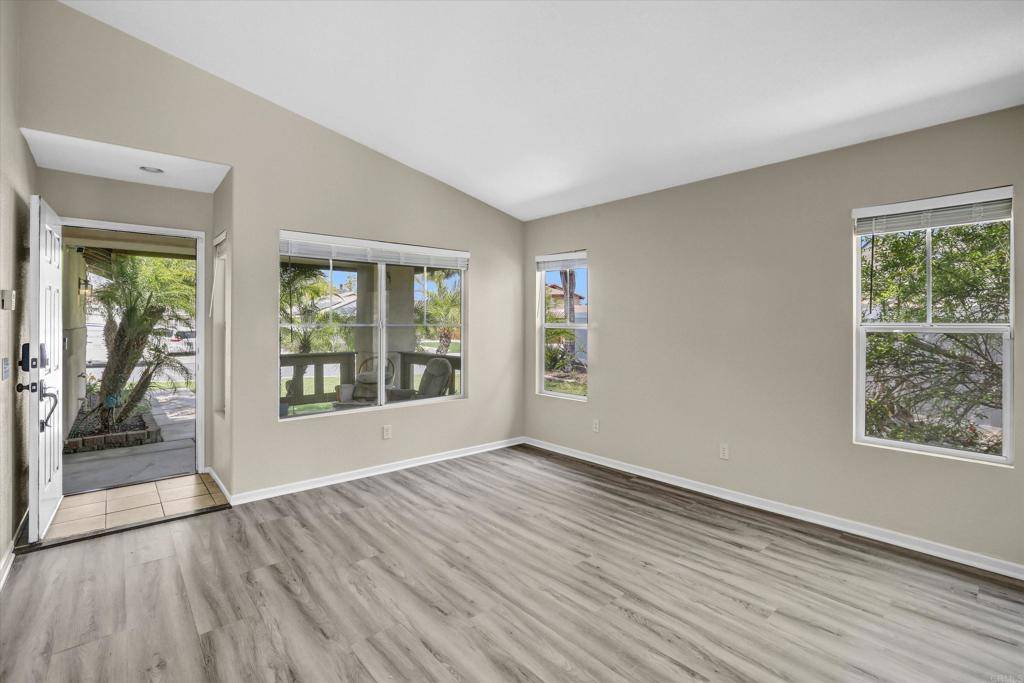 Spring Valley, CA 91977,3367 Monique LN