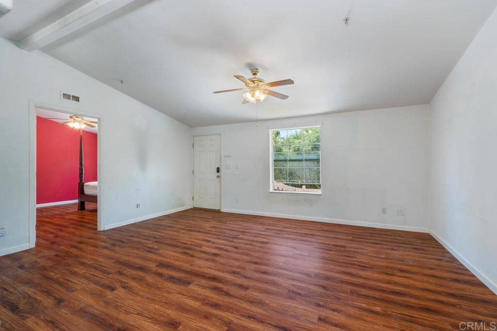 133 Frances DR El Cajon, CA 92019
