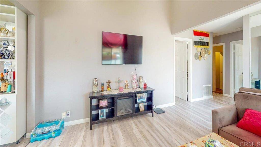 1604 Woodrun PL El Cajon, CA 92019