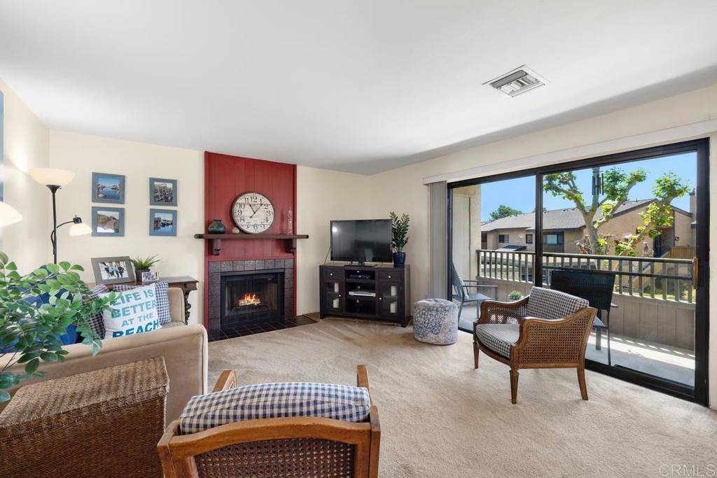 La Mesa, CA 91942,7780 Parkway DR #703