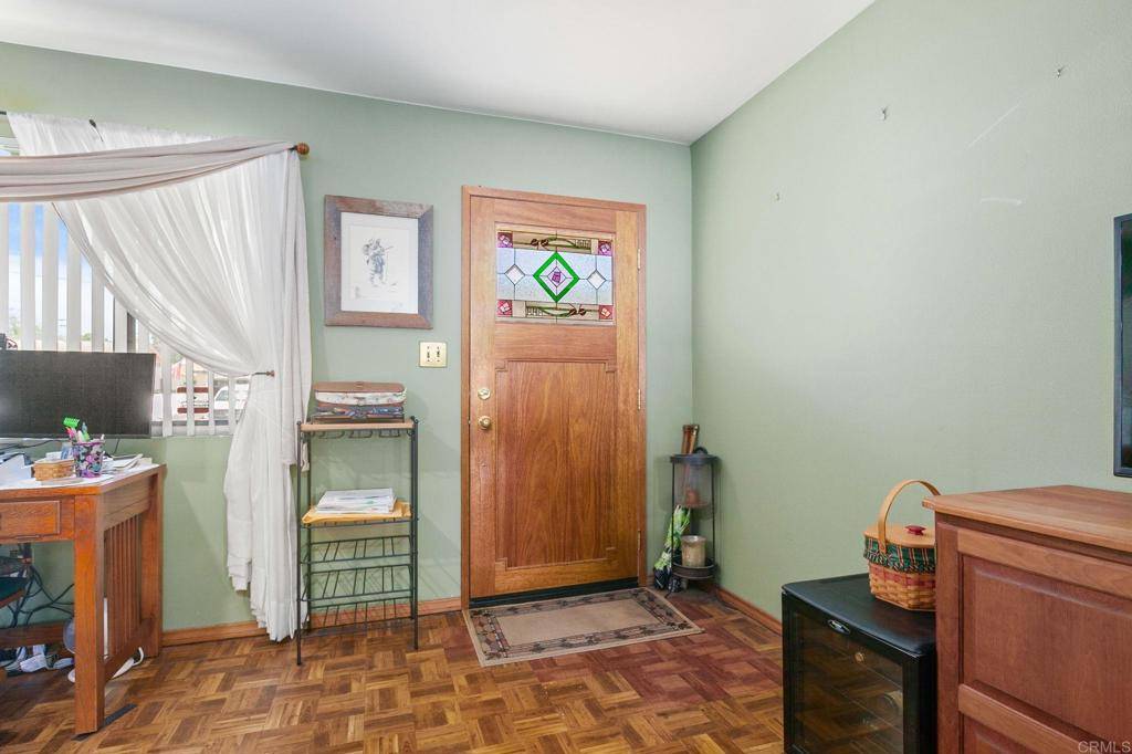 Lakeside, CA 92040,13156 Shenandoah Dr.