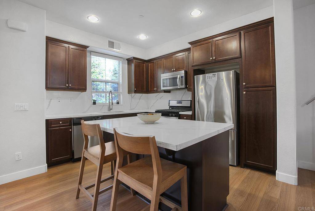 Chula Vista, CA 91913,1883 Aquamarine CT #9