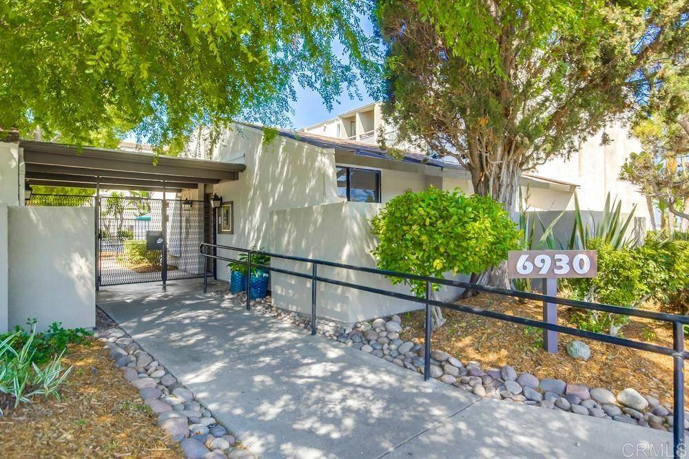 San Diego, CA 92119,6930 Hyde Park DR #218