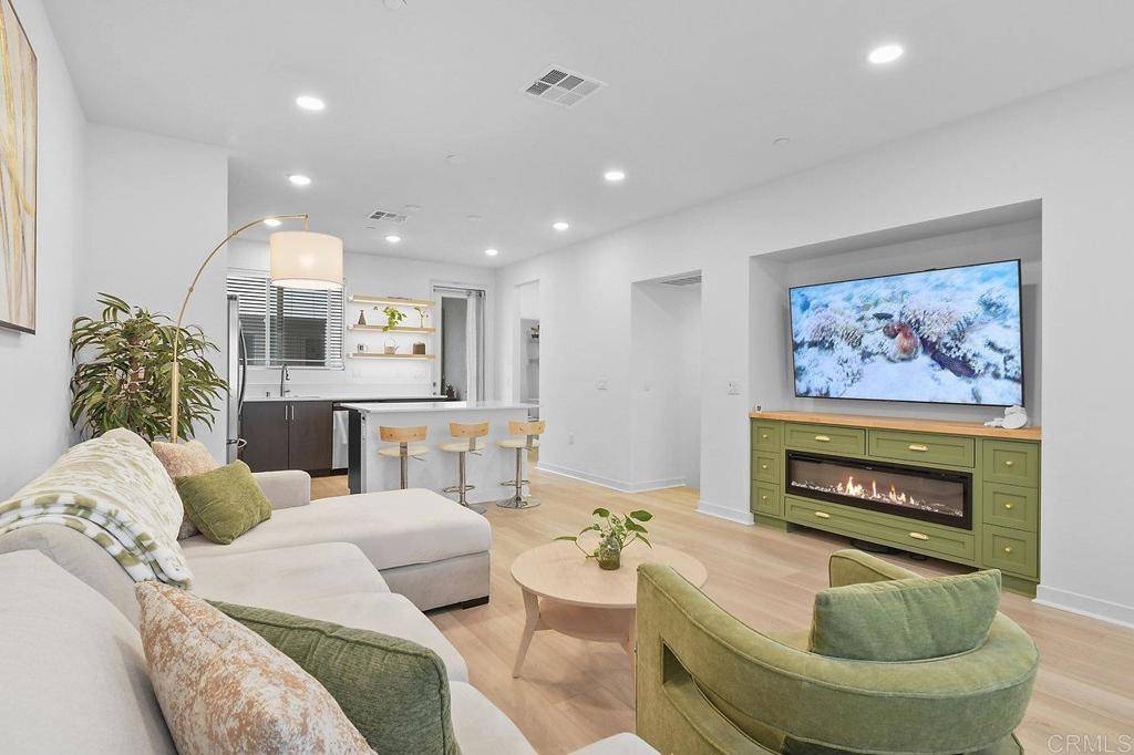 San Diego, CA 92154,5480 Shorefront Dr. ##166