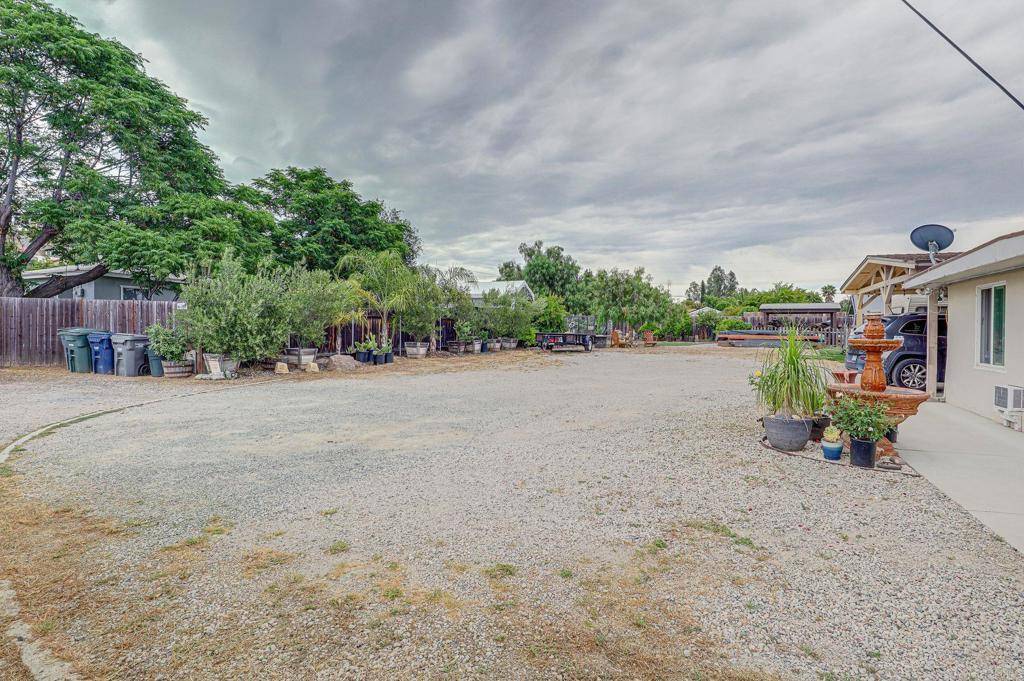 Escondido, CA 92027,123 N Hayden Dr