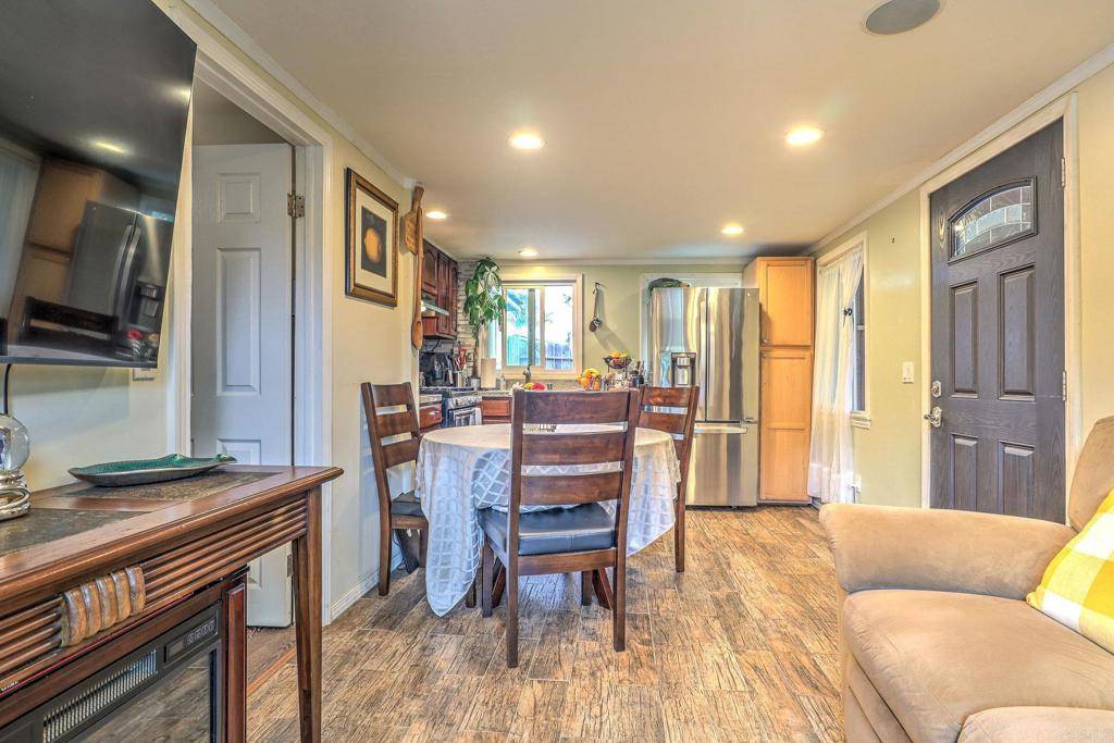 Escondido, CA 92027,123 N Hayden Dr