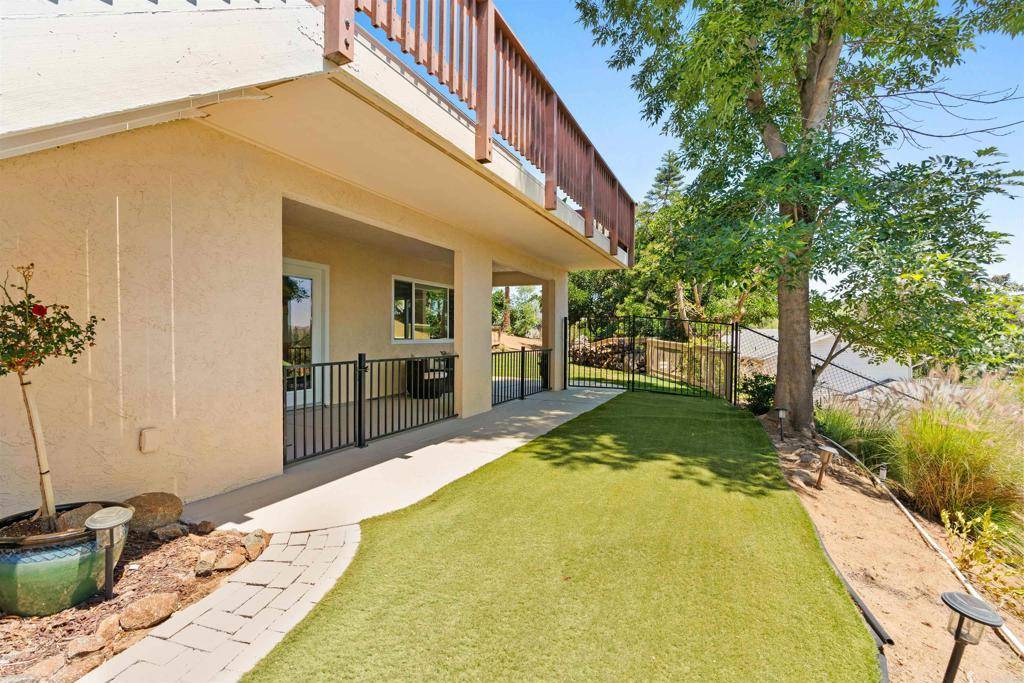 Escondido, CA 92025,3610 Mary LN