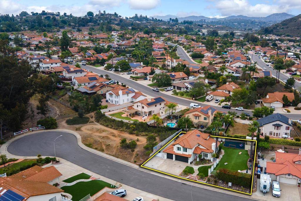 El Cajon, CA 92019,11734 VIA SEFTON