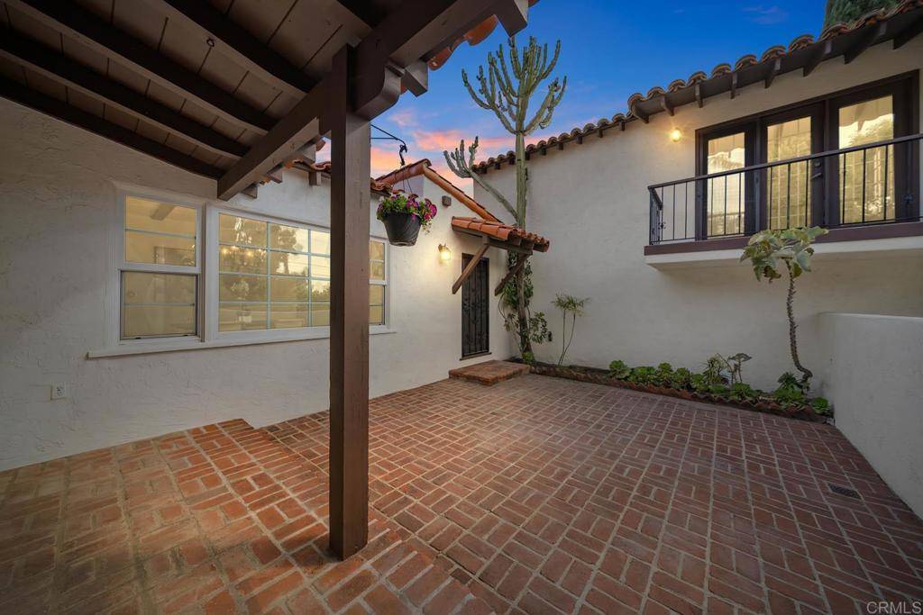La Mesa, CA 91941,4797 Beaumont Dr