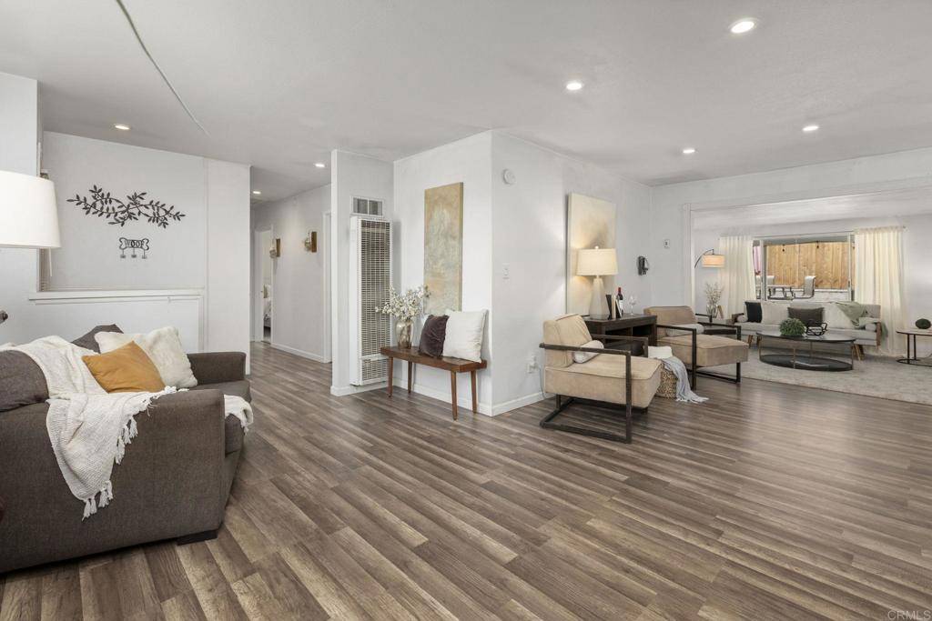 Spring Valley, CA 91977,642 Carlsbad St.