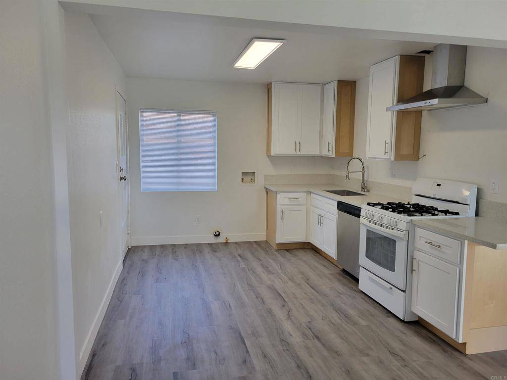 San Diego, CA 92105,3222 42nd ST