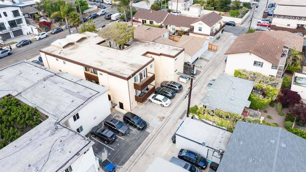 San Diego, CA 92109,901 Sapphire ST