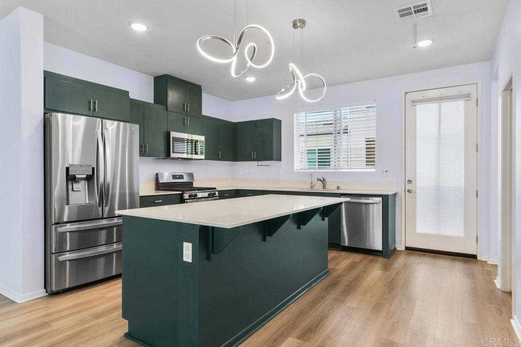 San Diego, CA 92154,5224 Beachfront Cove St #56
