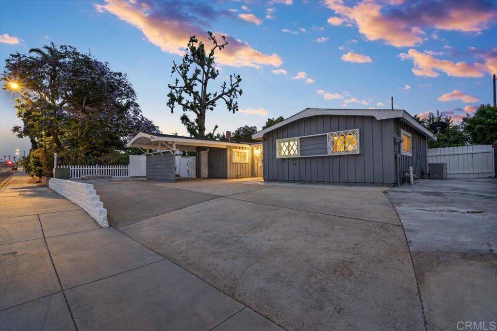 Lemon Grove, CA 91945,8123 Palm ST