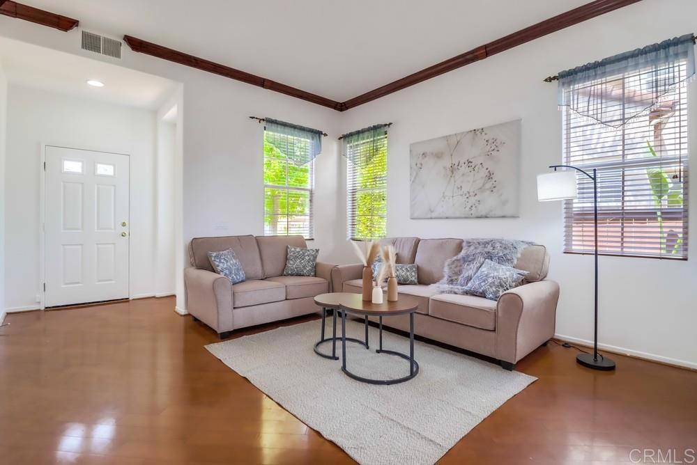 Chula Vista, CA 91914,2498 Falcon Valley DR