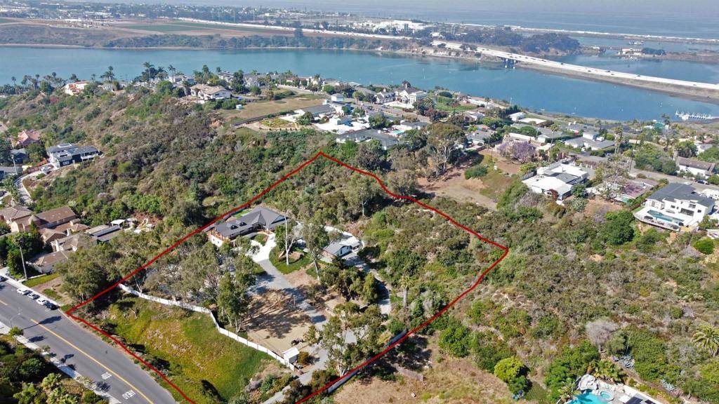 Carlsbad, CA 92008,4339 Park DR