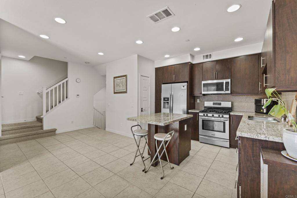 San Marcos, CA 92078,2192 Cosmo WAY