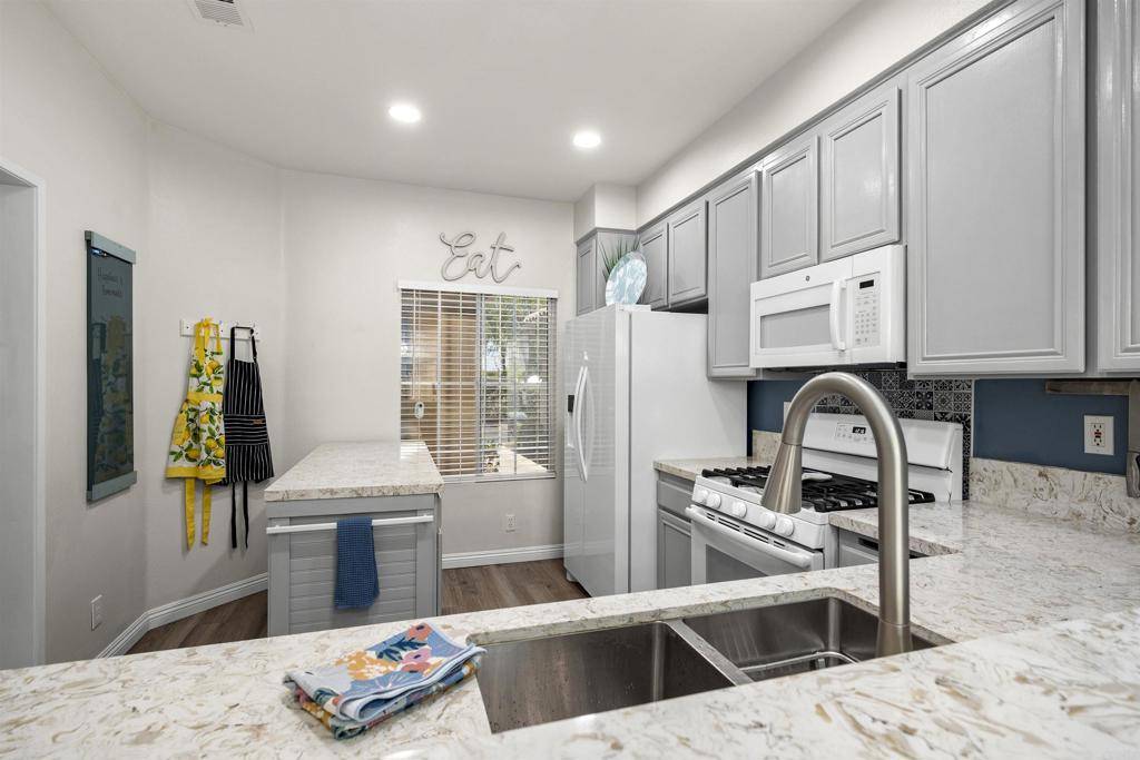 Chula Vista, CA 91914,2224 LAGO VENTANA