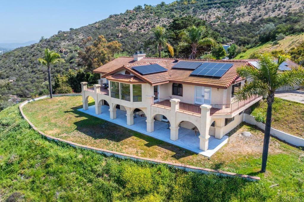 Escondido, CA 92029,2702 Country Club DR