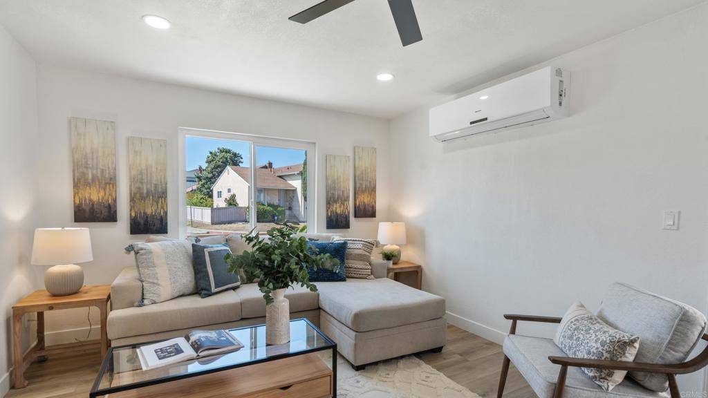 San Diego, CA 92139,6117 Parkside AVE