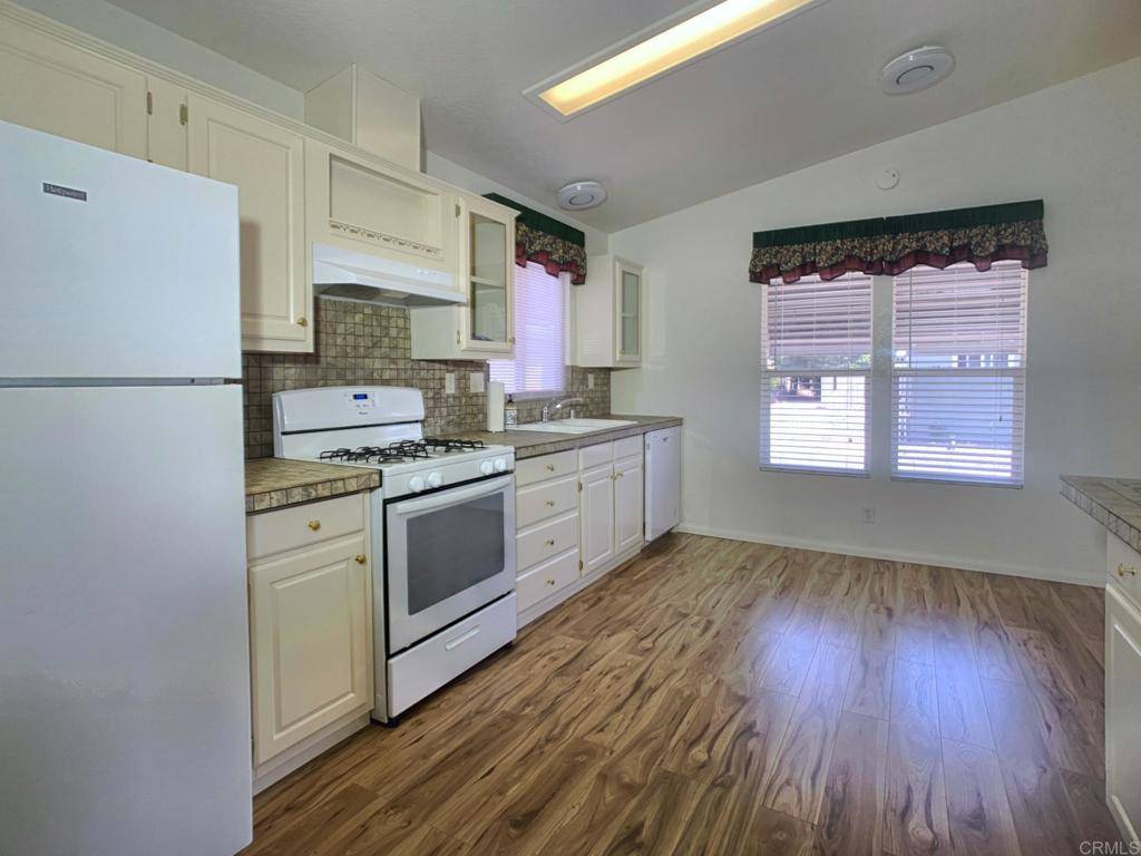 El Cajon, CA 92021,260 E Bradley #51