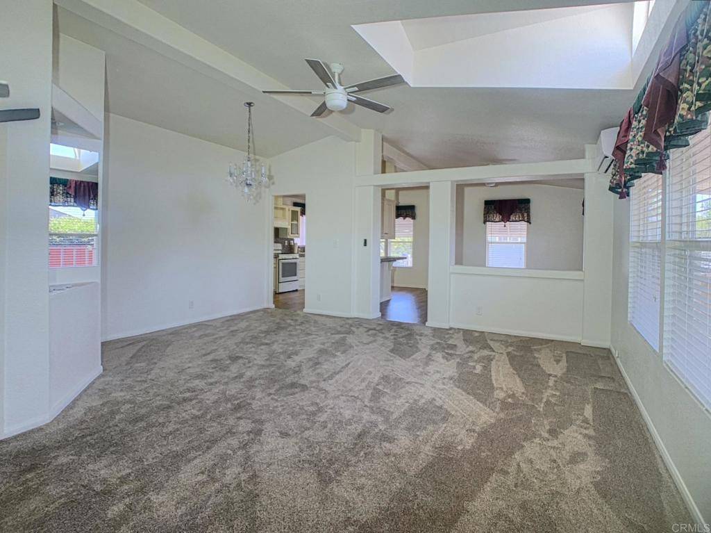 El Cajon, CA 92021,260 E Bradley #51