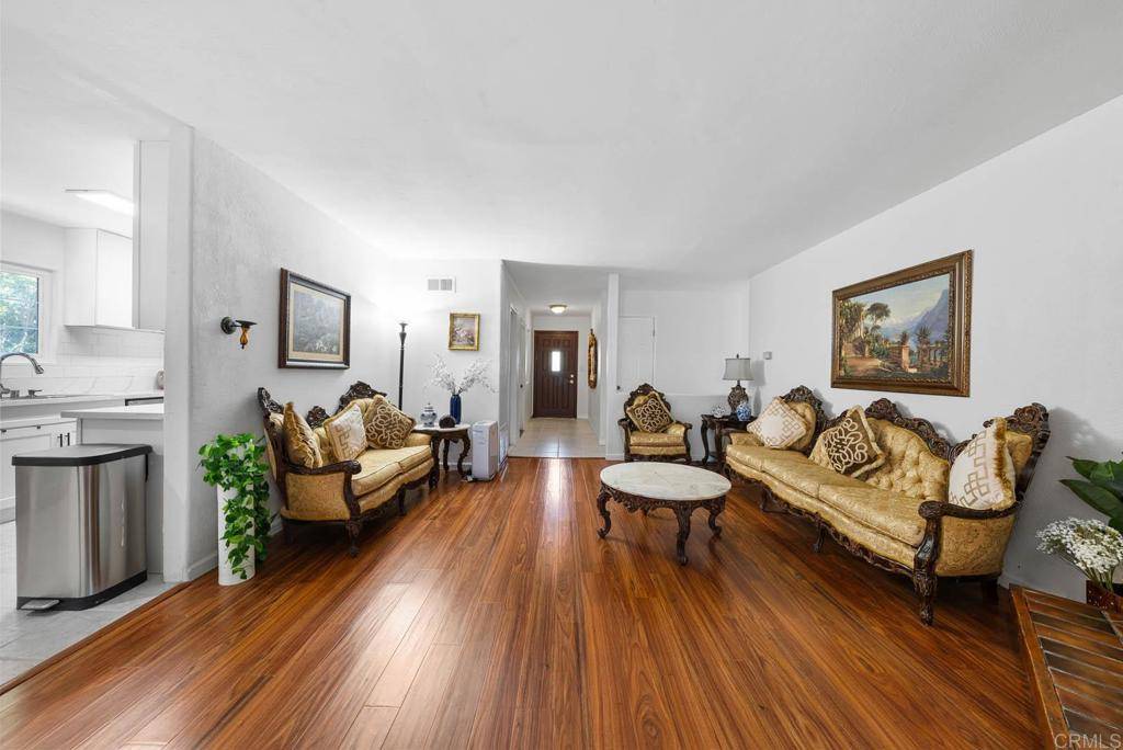 Poway, CA 92064,13808 Pomerado RD