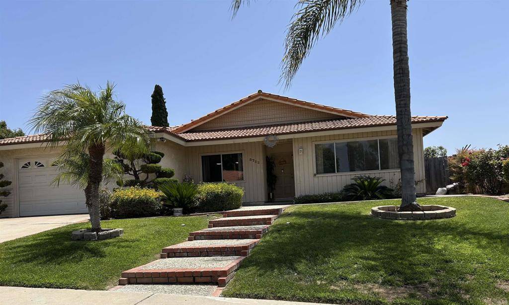 Bonita, CA 91902,5722 Central AVE