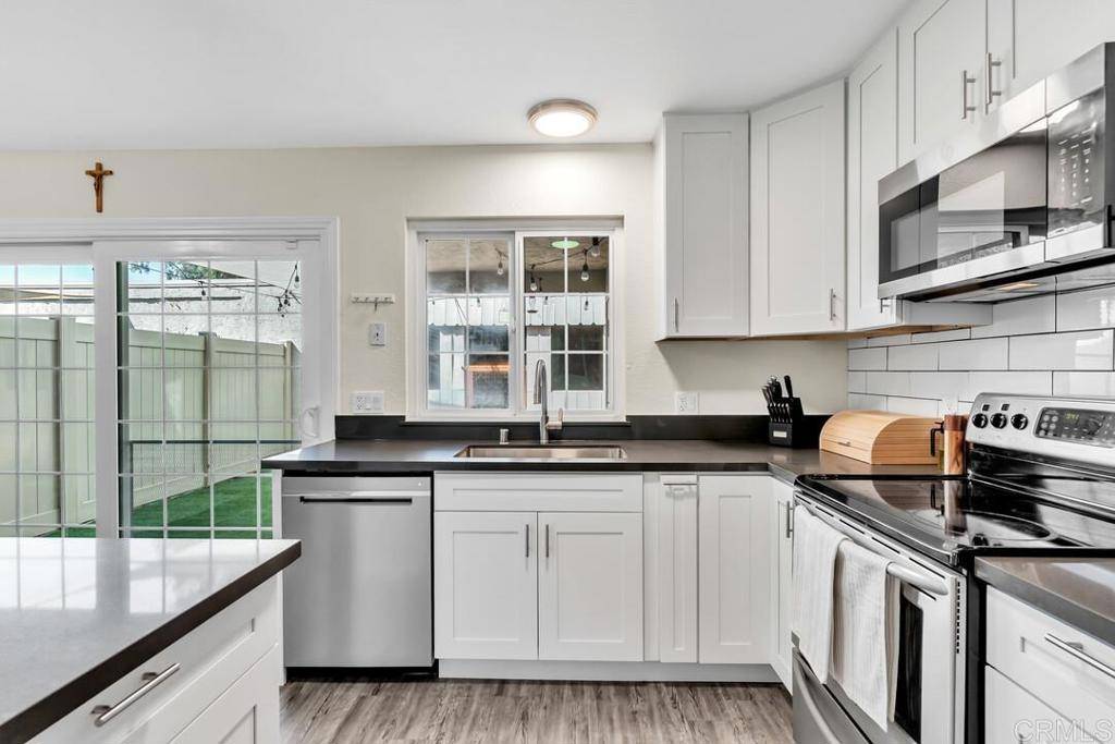 Santee, CA 92071,9451 Carlton Oaks DR #E