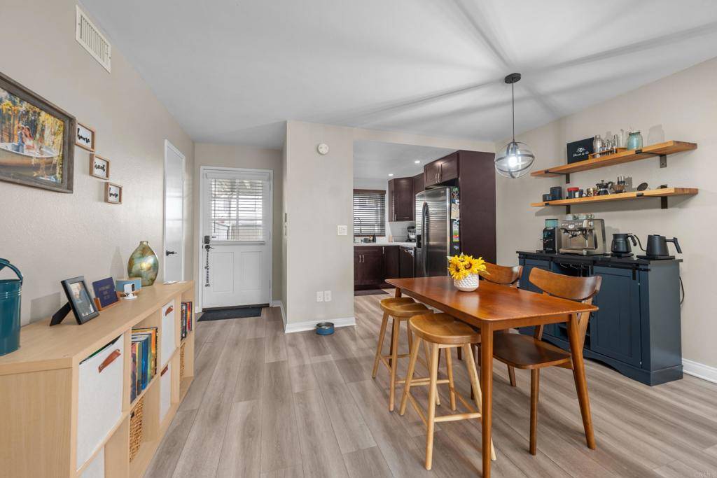Santee, CA 92071,9829 Caspi Gardens DR #5