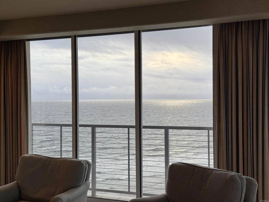 Coronado, CA 92118,1720 Avenida del Mundo #1402