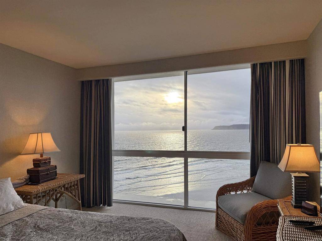 Coronado, CA 92118,1720 Avenida del Mundo #1402