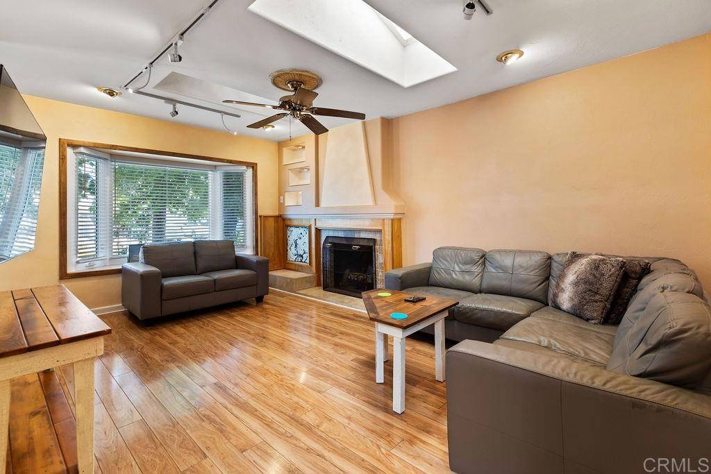 Santee, CA 92071,10048 Waynecrest LN