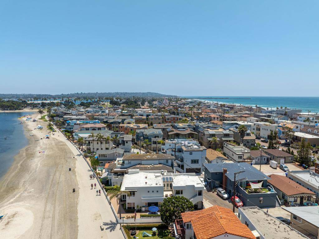San Diego, CA 92109,3366 Bayside WALK