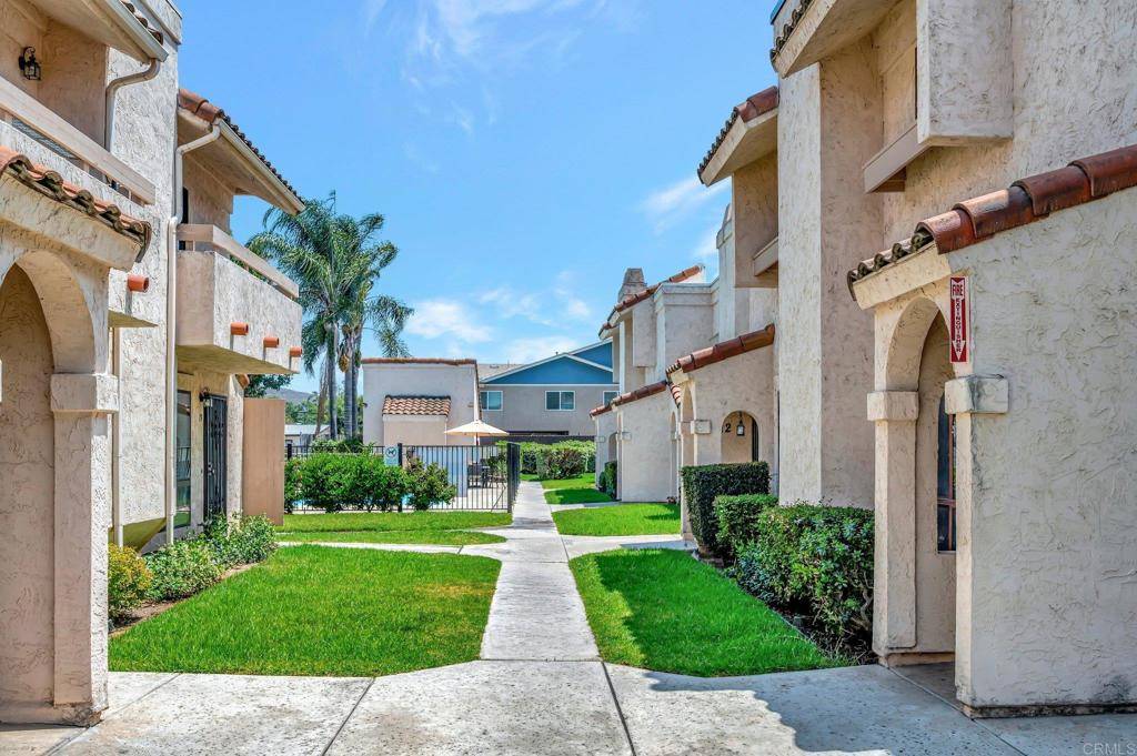 Lakeside, CA 92040,12553 Mapleview #15