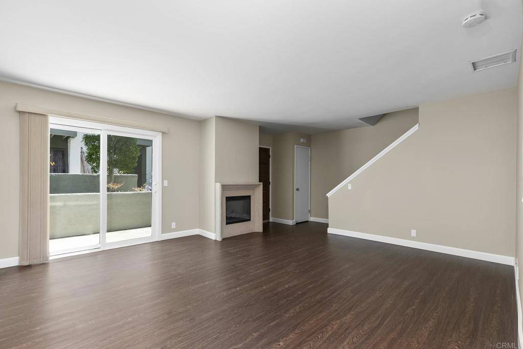 La Jolla, CA 92037,8746 Villa La Jolla DR #52