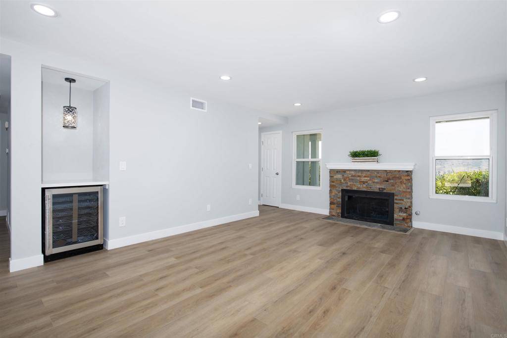 Poway, CA 92064,13050 Tuscarora DR