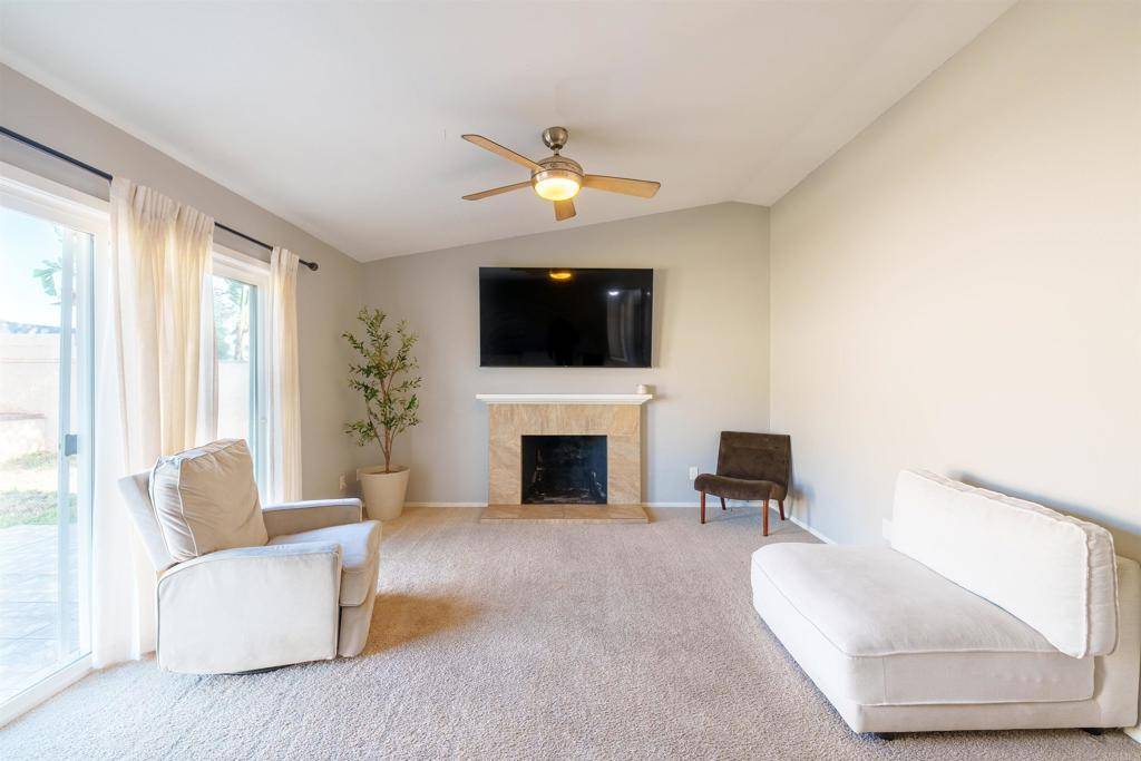 Escondido, CA 92027,2133 Manchester AVE