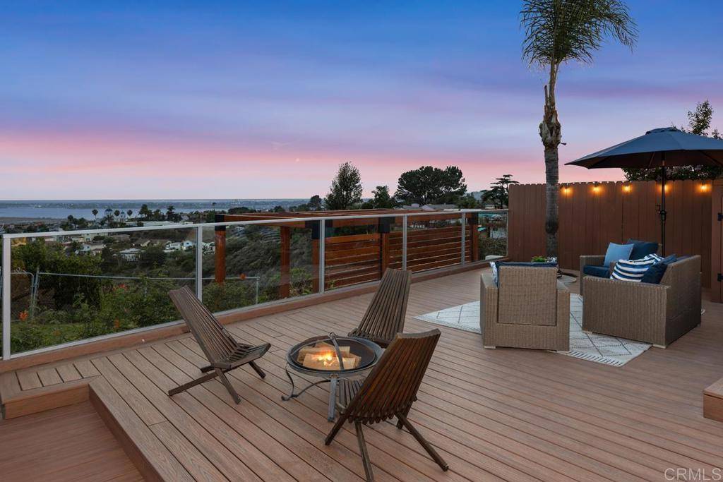 San Diego, CA 92117,4704 Jumano AVE