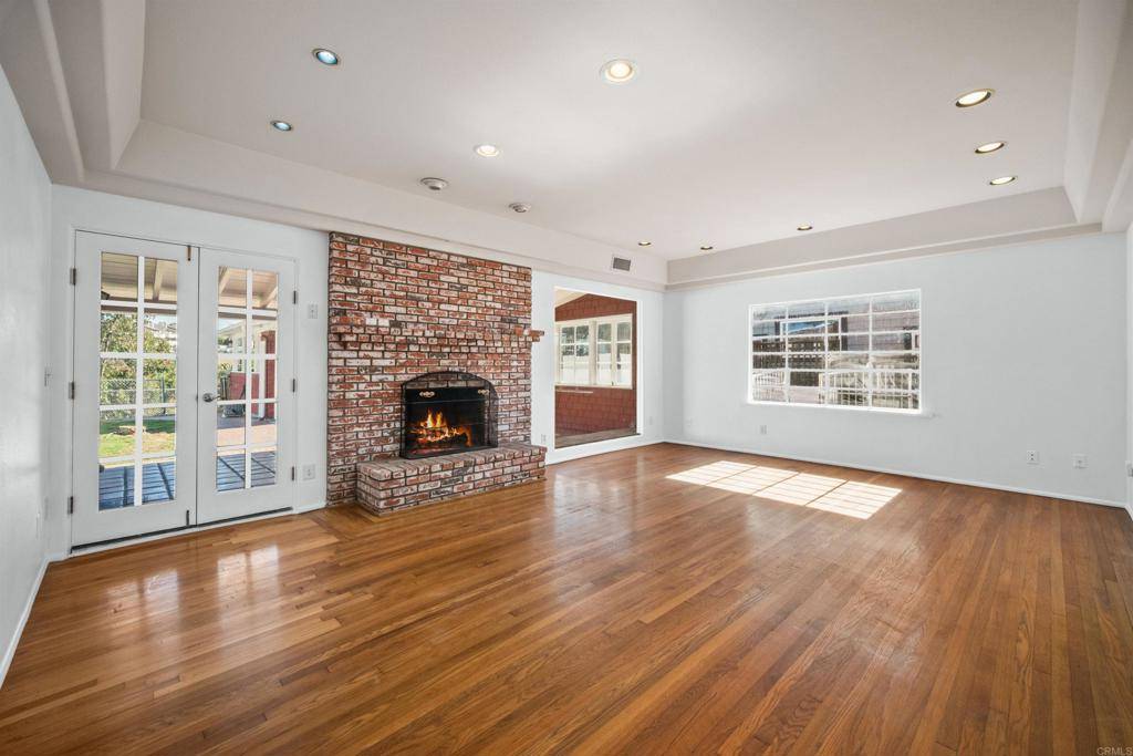 San Diego, CA 92116,4778 Panorama Drive